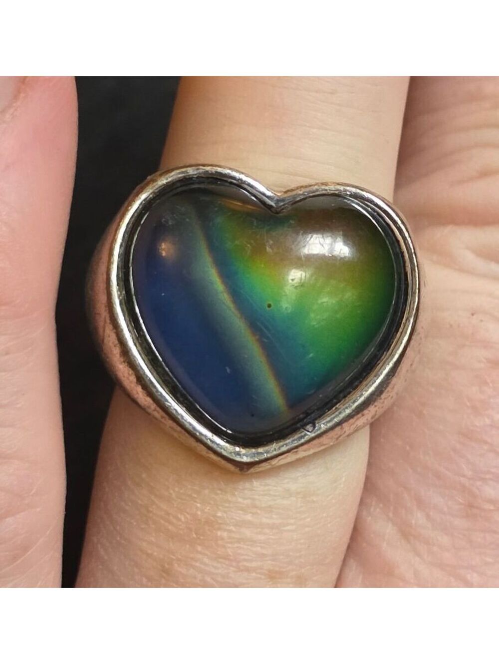 Vintage Silver-Tone Heart Ring – Rainbow Glass Cabochon Statement Band Sz 6.5